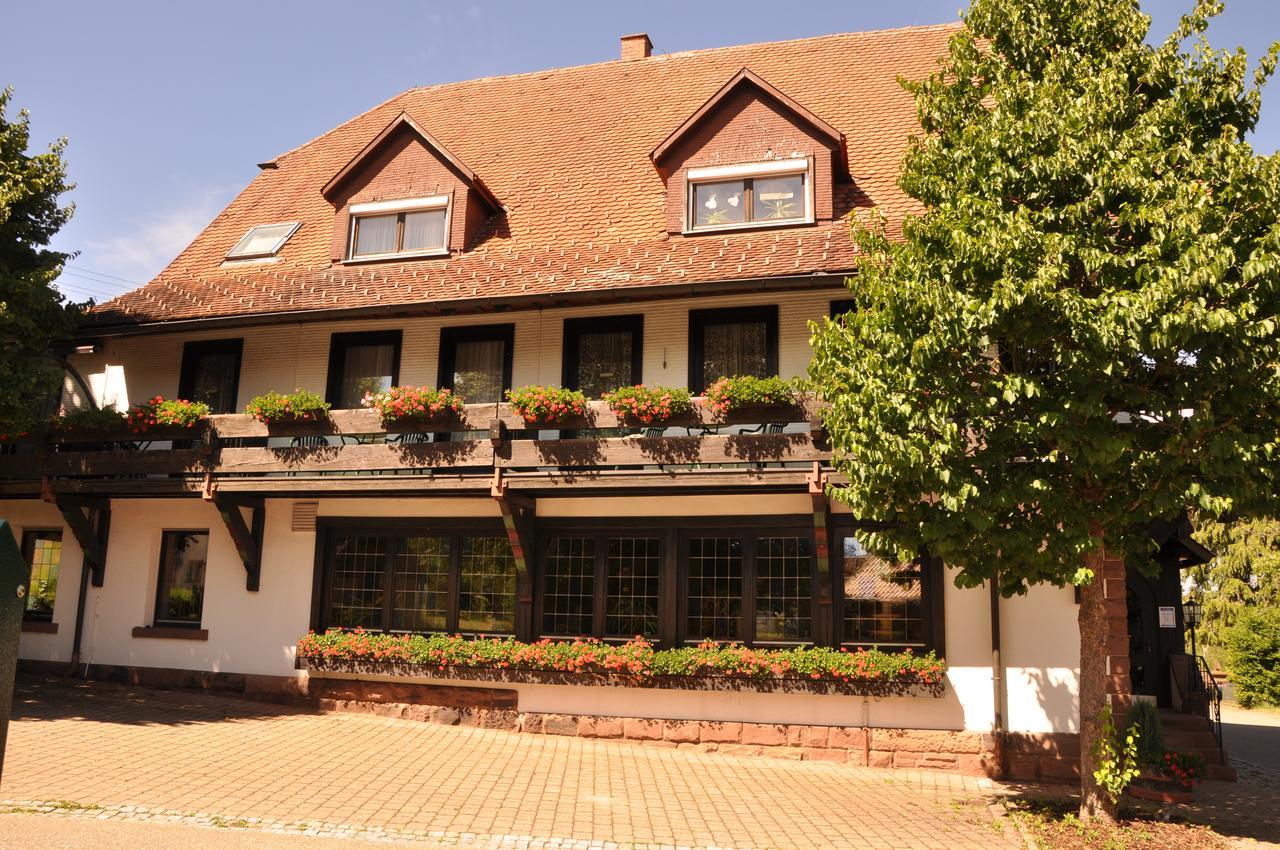 Landhotel Krone Alpirsbach Exterior foto